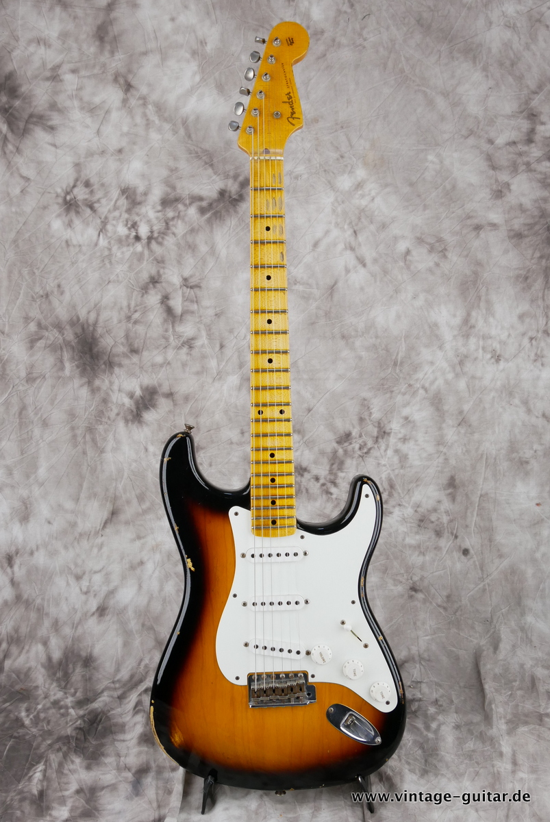 Fender_Stratocaster_Custom_Shop_55 Relic_limited_edition_sunburst_2015-001.JPG